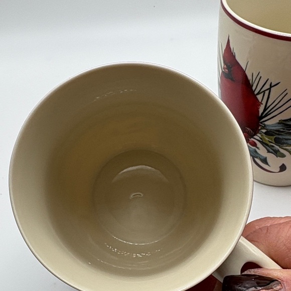 2 Lenox “Winter Greeting’s” Cocoa Mugs With Spoons - Picture 5 of 8